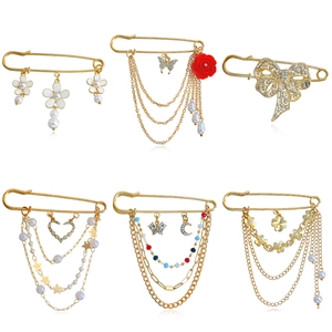Broche Épingle de Sûreté en Or Rétro de Style Coréen Avec Gland de Chaîne Rose Papillon Cœur Künstliche Perle Pour Bijoux Femme