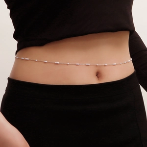 Chaîne de Taille Minimaliste en Alliage Argenté Avec Imitation Künstliche Perle Blanche pour Femme Chaîne de Corps Réglable Bijoux Hip Hop Sexy