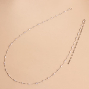 Chaîne de corps argentée ajustable avec mini perles pour la taille ou en collier long