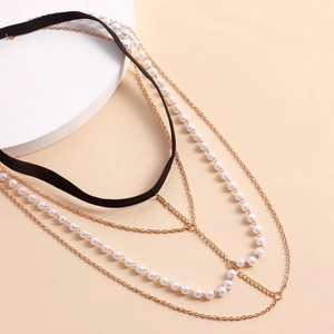 Cadena de pierna dorada de varias capas con perlas blancas y banda elástica