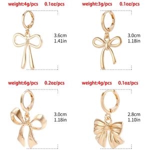 Lot de quatre paires de boucles d'oreilles nœuds dorés aux designs géométriques variés