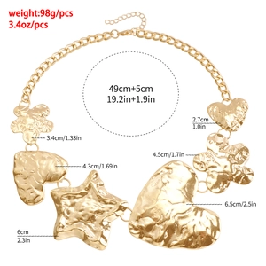 Collana a catena dorata con pendenti a cuore e stella testurizzati, 49+5cm e 98g