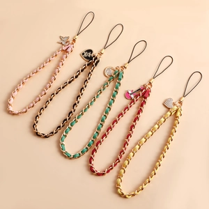Cordino per Cellulare in Catena di Metallo Intrecciata per Donna Ciondolo Chitarra Luna Farfalla Cuore Strass Cinturino da Polso Decor