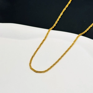 Collana a doppio strato placcata oro 18K con finitura scintillante effetto brillante
