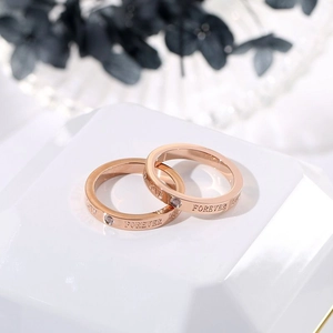 Anillo Minimalista de Acero Inoxidable Grabado Forever Love para Mujer Oro Oro Rosa Zirconia Incrustada Joyería de Moda Regalo