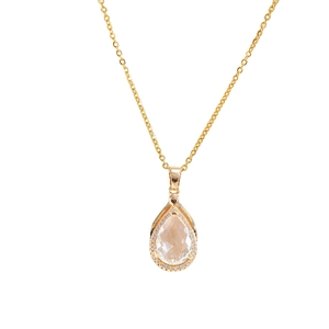 Elegante collana placcata oro con ciondolo a goccia in zircone e design a halo