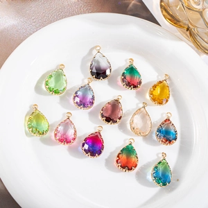 Gefacetteerde Waterdruppel Gradiënt Kunstkristal Hanger Met Vergulde Legering Klauwbasis DIY Sieraden Maken Accessoires
