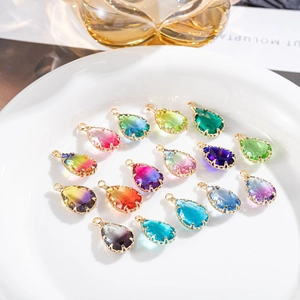 Pendentif en Cristal Artificiel Goutte d'Eau Cuivre Plaqué Or Seul Sans Chaîne Charm en Verre Dégradé pour Bijoux DIY
