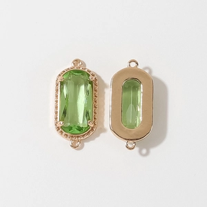Connettori rettangolari in pietra verde e rame placcato oro con due anelli per gioielli DIY