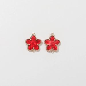 Vergoldete Kupferanhänger in Blumenform mit roter Emaille für die Schmuckherstellung