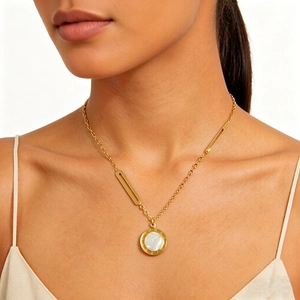 Fashion Stainless Steel 18K Gold Plated Necklace Shell Roman Numeral Pendant Letter Love Asymmetric Clavicle Jewelry For Women