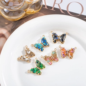 Vergulde Koperlegering Vlinder Hanger Connector Met Kunstkristal Marmeren Textuur Strass Sieraden Accessoire Voor Ketting Oorbellen DIY