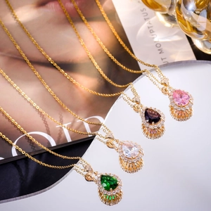 Pear Shaped Zirconia Pendant Necklace For Women Gold Plated Stainless Steel Halo Water Drop Elegant Wedding Party Jewelry
