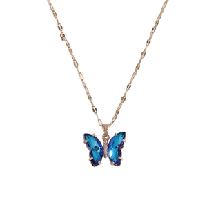 Elegante goldene Schmetterlingskette mit blau verlaufenden Kristallen und Zirkonia Steinen