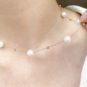 Elegant summer pearl and gold bead necklace in titanium steel for women daily wear