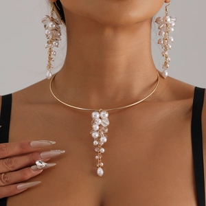 Vintage Baroque choker and earring set with pearls and crystals on gold plating