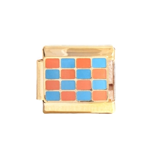 Charm modulaire italien doré avec motif damier émaillé orange et bleu vif