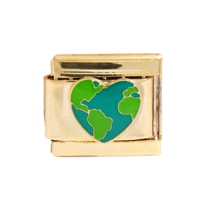Maglia charm italiana con mappa del mondo a forma di cuore in smalto su base dorata