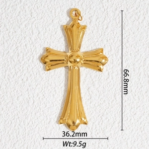 Détails du pendentif croix en acier inoxydable plaqué or avec dimensions exactes