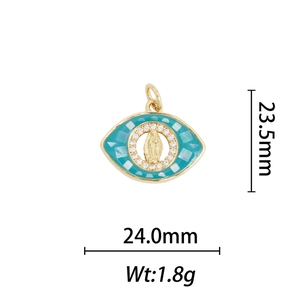 Vue détaillée d'un pendentif œil plaqué or 18 carats avec Marie et émail turquoise