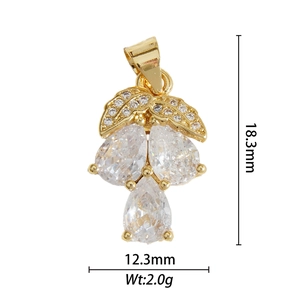 Vue détaillée du pendentif en cuivre et zircon montrant 18,3 mm de hauteur et 12,3 mm de largeur