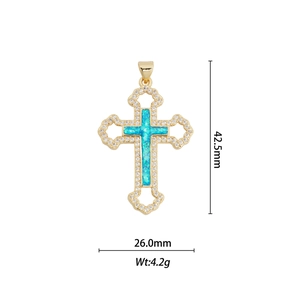 Ciondolo a croce con opale blu e zirconi cubici con dimensioni 42,5 mm per 26 mm