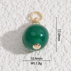 Detail view of green bead pendant with dimensions 17.0mm height and 10.4mm width