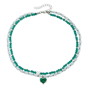 Collier double rang avec cristaux verts, perles blanches et pendentif cœur