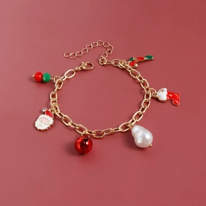 Weihnachtliche Charm-Halskette mit Weihnachtsmann, Glocken und Perlen auf Rot