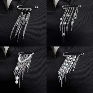 Broche Épingle de Nourrice à Gland en Alliage pour Femme Élégante avec Künstliche Perle et Cristal Broche de Revers pour Costume Robe Accessoire