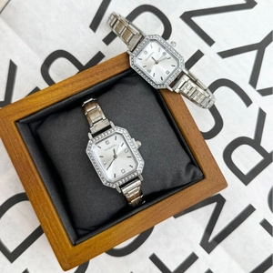 Fashion Women Quartz Watch Stainless Steel Bracelet Rhinestone Starry Square Dial Small Elegant Ladies Wristwatch With Wooden Box