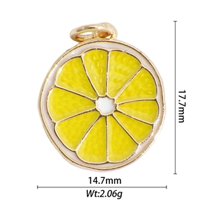 Detail view of yellow lemon slice pendant with dimensions 17.7mm by 14.7mm and weight 2.06g