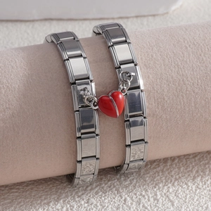 Bracelet italien à breloques en acier inoxydable avec pendentif cœur rouge vif