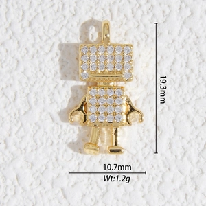 Pendentif robot avec pierres de zircone, dimensions 19,3mm de haut et 10,7mm de large