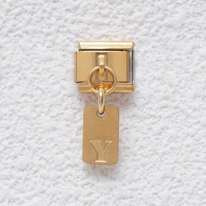 Italienisches Modul-Charm-Armbandglied mit Goldfinish und graviertem Buchstaben Y Anhänger