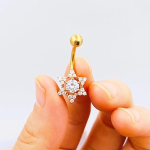 Piercing para el ombligo de acero inoxidable dorado con colgante de estrella de circón