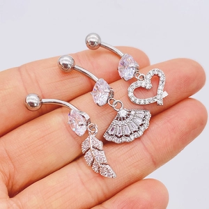 Trois piercings de nombril en acier avec arbre de vie et pendentifs zircon