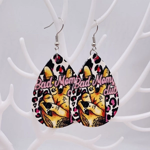 Boucles d'oreilles léopard en forme de larme avec motif Bad Mom Club et tournesol