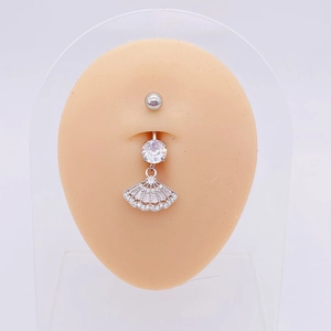 Piercing de nombril en acier inoxydable avec pendentif en zircon en forme d'éventail