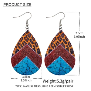 Boucles d'oreilles léopard en simili cuir avec dimensions et mesures détaillées