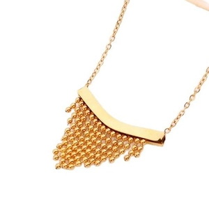 Elegante 18k vergulde titaniumstalen ketting met luxe kralenkwastje hanger ontwerp