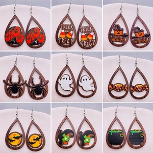 Orecchini a Goccia in Legno di Halloween per Donna Orecchini Pendenti Stampati con Pipistrello Ragno Zucca Fantasma in Legno Cavo Regalo Gioielli Festivi