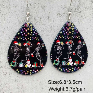 Detail of Christmas acrylic drop earrings with skull snowman patterns and size dimensions