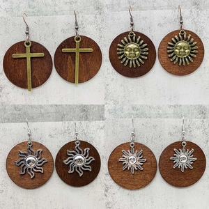Retro Wood Round Drop Earrings For Women Bohemian Wooden Earrings With Sun Moon Cross Star Pentagram Pendant Ethnic Jewelry