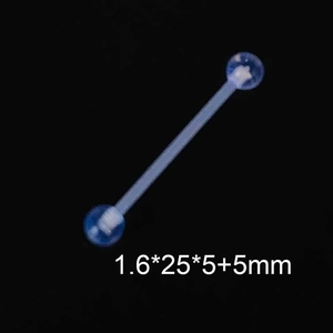 Détail du piercing industriel en acrylique 1,6mm avec boules translucides bleues