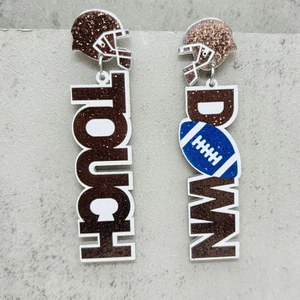 Détails des boucles d'oreilles en acrylique TOUCH DOWN avec casque de football