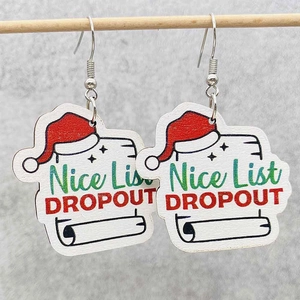 Orecchini di Natale in legno con cappello rosso di Babbo Natale e scritte festive