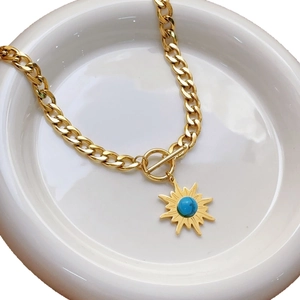 Vintage goldene Gliederkette mit Sonnentotem-Anhänger und Türkisstein mit OT-Verschluss