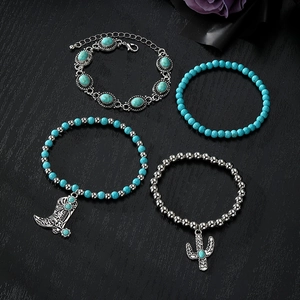 Ensemble de 4 bracelets bohèmes en turquoise avec breloques cactus et bottes