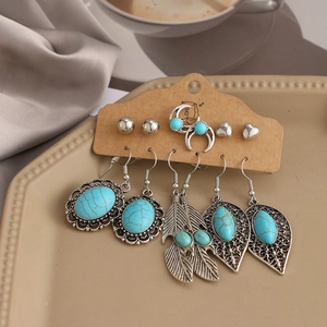 6-teiliges Set Boho-Ohrringe mit silbernen Steckern und türkisblauen Quasten-Anhängern